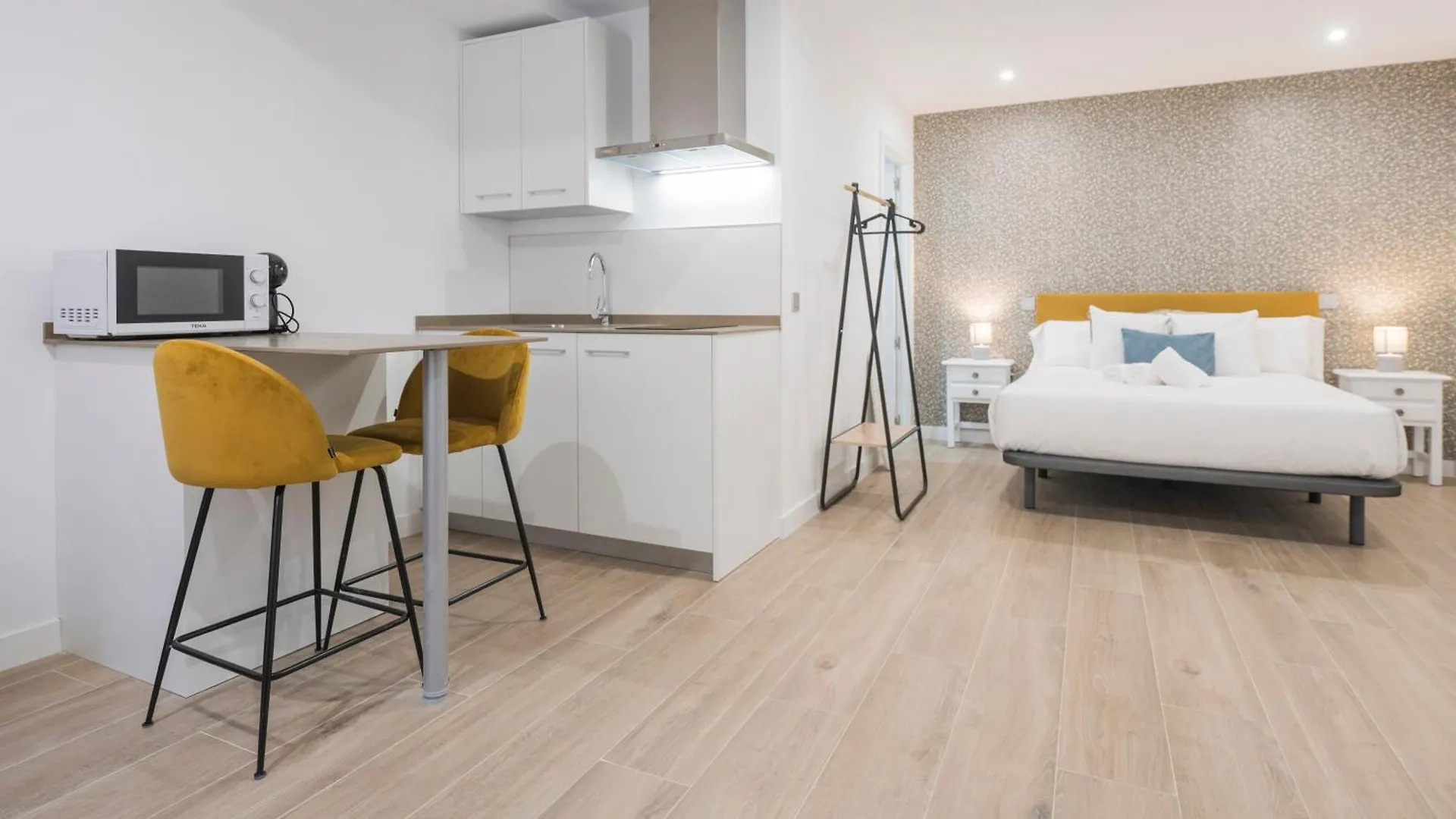 Gm Toledo Apartamentos By Toledo Ap