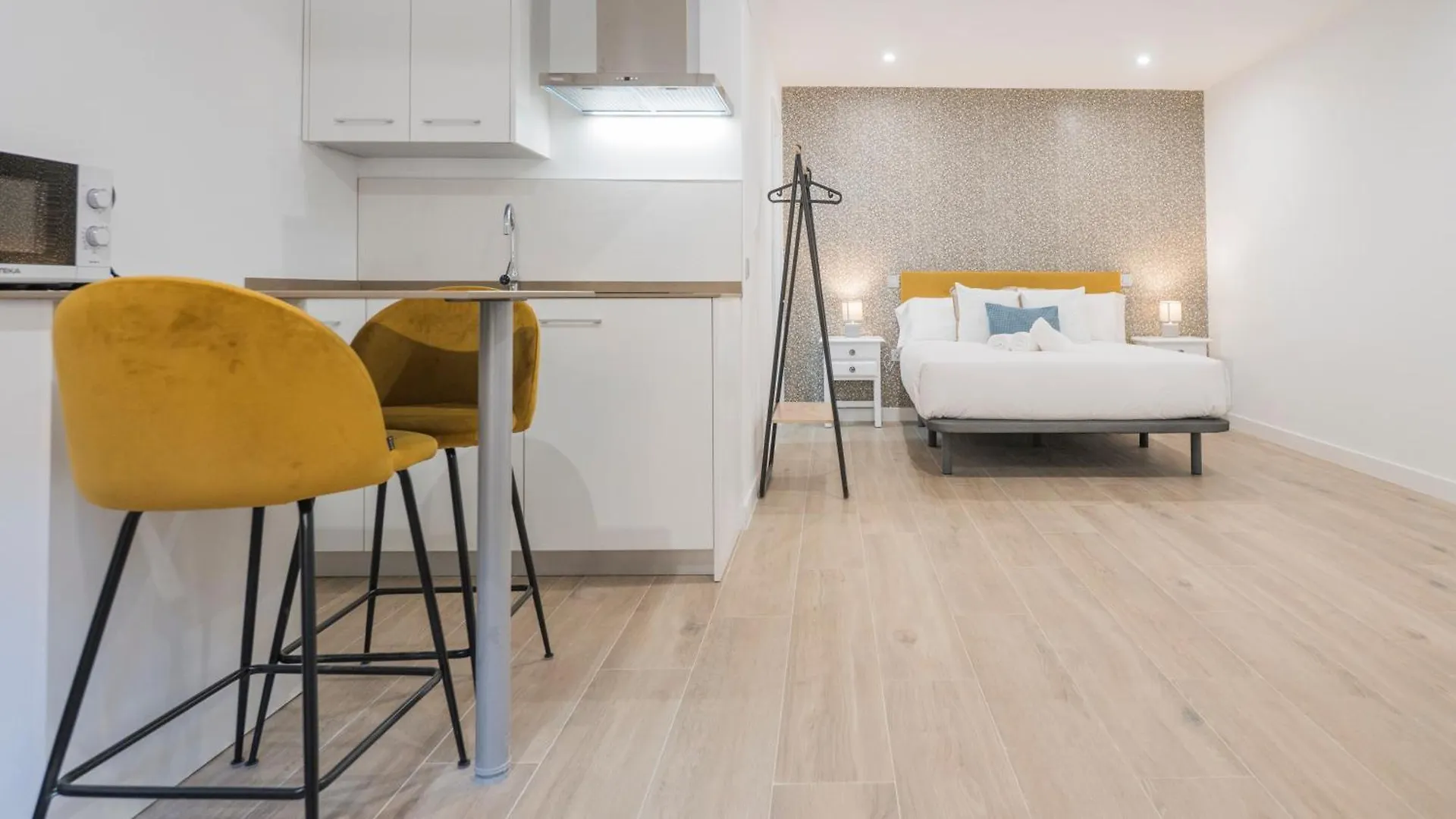 Gm Toledo Apartamentos By Toledo Ap